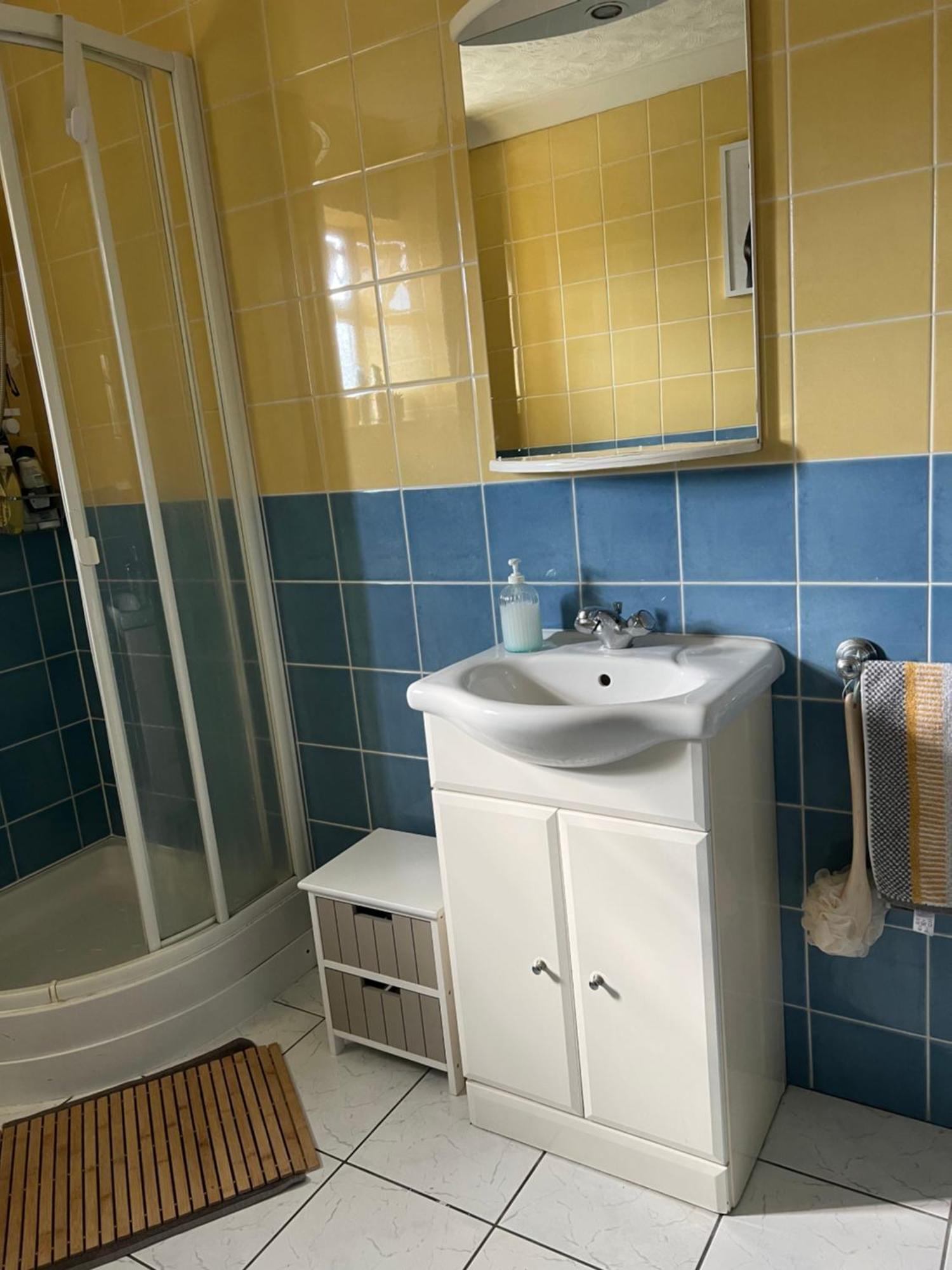 Double Room At The Bungalow With Shared Shower Room Kettering Ngoại thất bức ảnh